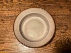 Gevraagd: Diner- en ontbijtborden Servies Amsterdam jaren 70, Ophalen of Verzenden, Overige stijlen, Bord(en)