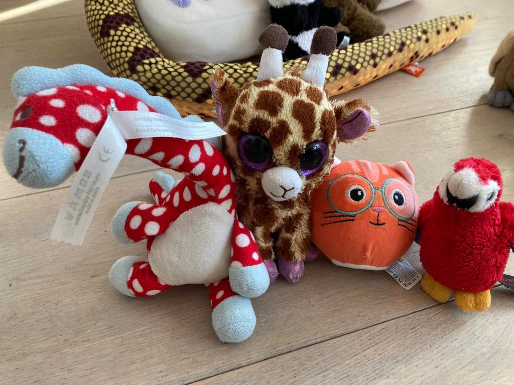 Knuffelfamilie, Ophalen of Verzenden, Gebruikt, Overige typen