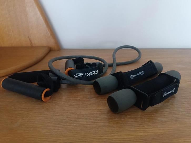 Springtouw & Gewichten Set, Sport en Fitness, Fitnessmaterialen, Gebruikt, Overige typen, Armen, Benen, Buik, Ophalen of Verzenden