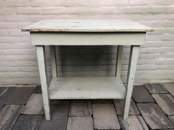 Brocante Tafeltje met Plateau Frans Grenen sleets Oudgroen, Huis en Inrichting, Tafels | Sidetables, Gebruikt, 25 tot 50 cm, 50 tot 100 cm