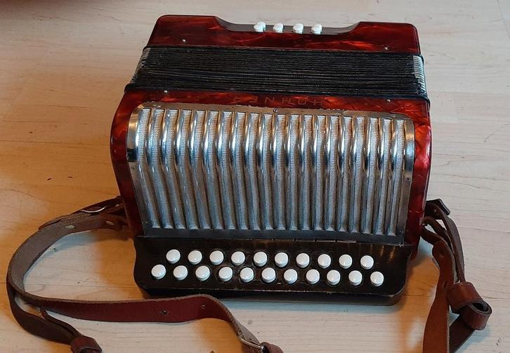 Hohner Erica ,CF, zoldervondst., Muziek en Instrumenten, Accordeons, Gebruikt, Overige formaten, Hohner, Ophalen