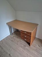 Houten bureau met 3 lades, Huis en Inrichting, Ophalen, Gebruikt, Bureau