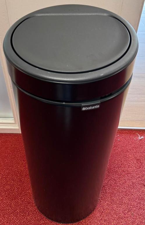 Brabantia Touch Bin Prullenbak - 30L - Mineral Infinite Grey, Huis en Inrichting, Woonaccessoires | Prullenbakken, Zo goed als nieuw