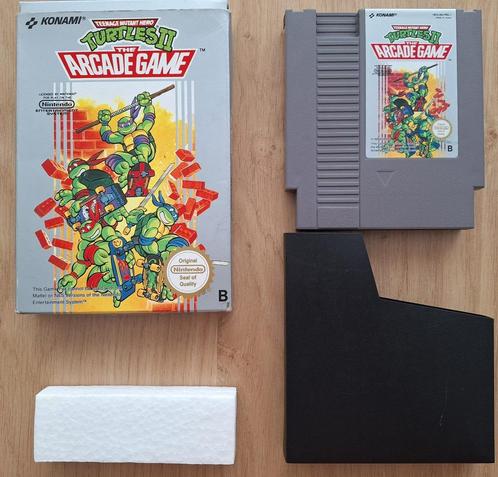 Turtles 2 (doos + cartridge) - NES, Spelcomputers en Games, Games | Nintendo NES, Zo goed als nieuw, 2 spelers, Vanaf 7 jaar, Ophalen