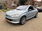 Peugeot 206 2.0 16V CC 2004 Grijs Airco! Zomer aanbieding!!, Euro 5, 136 pk, Zwart, 4 cilinders