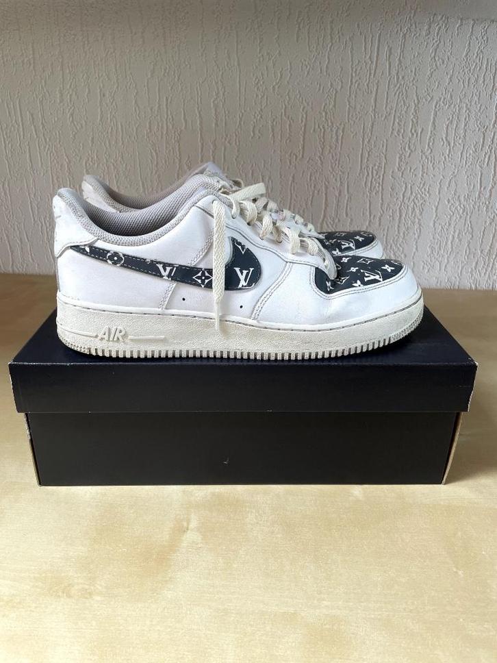 Nike Air Force 1 Custom made – maat 43, Kleding | Heren, Schoenen, Zo goed als nieuw, Wit, Ophalen of Verzenden