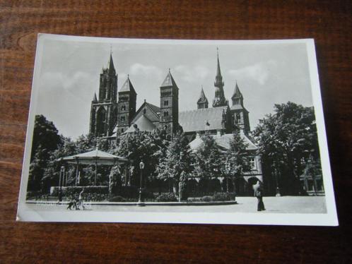 T28 - Maastricht - Vrijthof - Muziektent - 1952 - Mooi/Oud, Verzamelen, Ansichtkaarten | Nederland, Limburg, 1940 tot 1960, Ophalen of Verzenden
