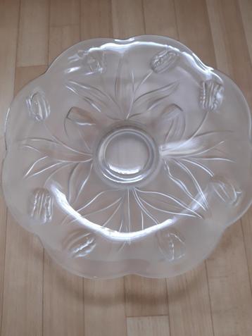 	Art deco schaal barolac serie tulpen erin verwerkt. Gesatti beschikbaar voor biedingen