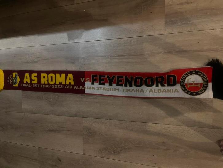 Feyenoord roma sjaal, Verzamelen, Sportartikelen en Voetbal, Zo goed als nieuw, Vaantje of Sjaal, Feyenoord, Ophalen of Verzenden