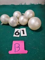 kerstballen wit met zilver 6x [b61], Diversen, Kerst, Ophalen of Verzenden