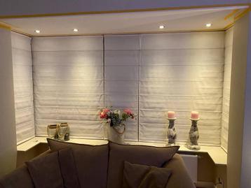 Vouwgordijnen prachtige kwaliteit beschikbaar voor biedingen