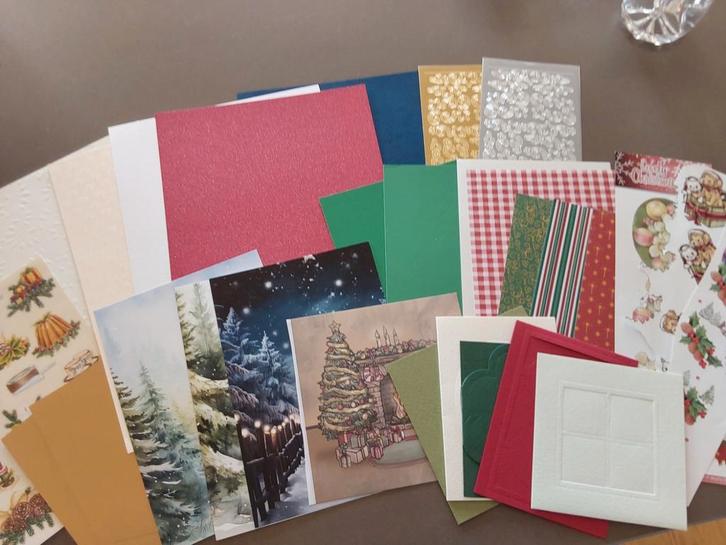 Hobbypakket voor het maken van kerstkaarten (B), Hobby en Vrije tijd, Kaarten | Zelf maken, Overige typen, Overige thema's, Ophalen of Verzenden