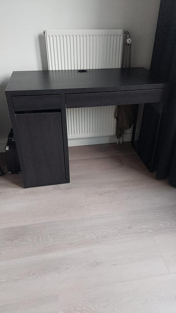 Bureau met bureaustoel, Huis en Inrichting, Bureaus, Gebruikt, Bureau, In hoogte verstelbaar, Ophalen