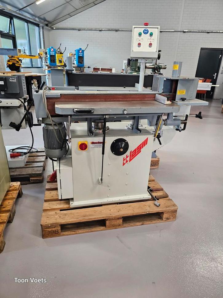 Kantenschuurmachine oscilerende uitvoering, Doe-het-zelf en Verbouw, Gereedschap | Schuurmachines, Gebruikt, Overige typen, 1200 watt of meer