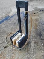 LAARSEN SCHOONMAKER EN ONTSMETTER, Meerdere dieren, Varken