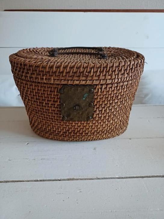 Leuk oud mandje, Antiek en Kunst, Curiosa en Brocante, Ophalen of Verzenden