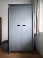 Grijze kledingkast met hangruimte, planken en lades., Zo goed als nieuw, 150 tot 200 cm, Met hangruimte, 50 tot 75 cm