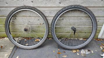 24 inch wielset, div 24" onderdelen en 7 spd cassette nieuw beschikbaar voor biedingen