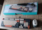 Draadloos Retro Toetsenbord + Muis - Zo Goed Als Nieuw, Computers en Software, Toetsenborden, Toetsenbord en muis-set, Onbekend