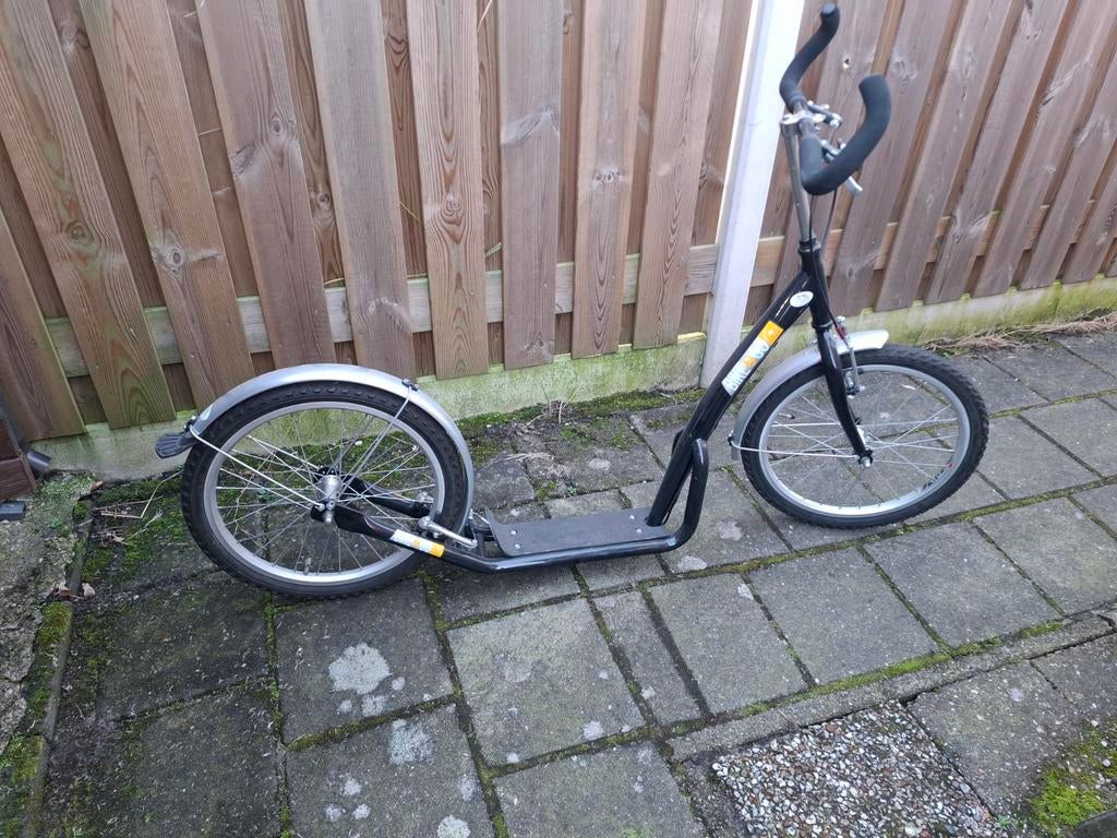 Bike 2 Go Step 20 inch wielen, Fietsen en Brommers, Ophalen, Zo goed als nieuw, Gewone step