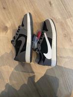 Nike Travis Scott low, Kleding | Heren, Schoenen, Ophalen of Verzenden, Nieuw