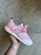Moncler sneakers pink 38.5, Kleding | Dames, Ophalen of Verzenden, Zo goed als nieuw, Roze, Sneakers of Gympen