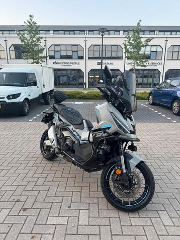 HONDA X-ADV 750 2025 Stickerset (alle kleuren) beschikbaar voor biedingen