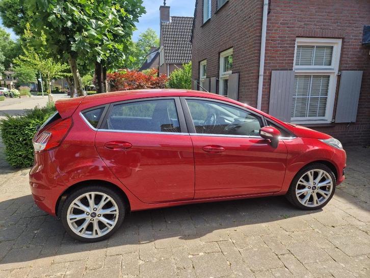 Ford Fiësta 1.0 Ecoboost 100pk 5dr 2017 Rood, Auto's, Ford, Particulier, Fiësta, ABS, Airbags, Airconditioning, Alarm, Bluetooth
