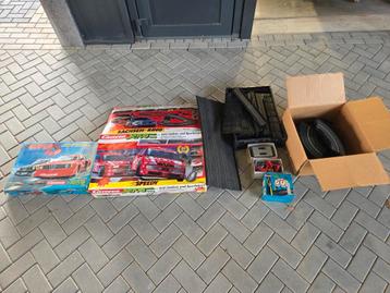 Hele grote set Carrera Servo racebanen beschikbaar voor biedingen