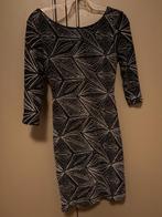 Glitterjurk New Look - Maat 12, Kleding | Dames, Jurken, Maat 38/40 (M), New Look, Zwart, Ophalen of Verzenden