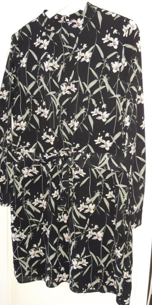 Jurk: merk Aaiko, maat M, Kleding | Dames, Jurken, Zo goed als nieuw, Maat 38/40 (M), Zwart, Boven de knie, Ophalen of Verzenden