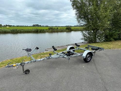 Kalf rubberboot kanteltrailer, Watersport en Boten, Boottrailers, Gebruikt, Minder dan 1500 kg, Minder dan 6 meter, Verstelbare verlichting