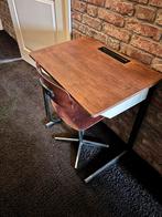 Nostalgisch Kinderbureau met Stoel, Ophalen, Gebruikt, Bureau
