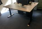 Verstelbaar bureau, Huis en Inrichting, Ophalen, In hoogte verstelbaar, Zo goed als nieuw, Stabureau