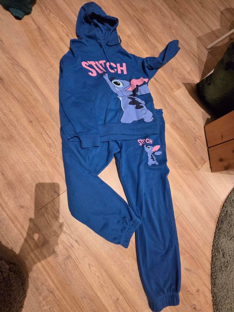 Leuke Stitch chill pak maat 38-40, Disney, Ophalen of Verzenden, Zo goed als nieuw