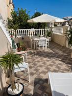 Te huur Torrevieja upper bungalow/app met tuin en dakterras, Vakantie, Overige typen, 2 slaapkamers, Aan zee, Costa Blanca