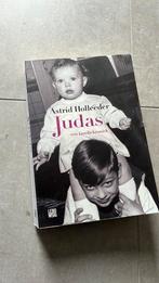 Astrid Holleeder - Judas, Boeken, Ophalen of Verzenden, Zo goed als nieuw, Astrid Holleeder