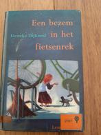 Een bezem in het fietsenrek Lieneke Dijkzeul, Ophalen of Verzenden, Zo goed als nieuw, Lieneke Dijkzeul, Fictie algemeen