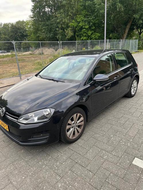 Volkswagen Golf 1.2 TSI 77KW 5D DSG 2015 Zwart, Auto's, Volkswagen, Particulier, Golf, Adaptive Cruise Control, Airbags, Airconditioning