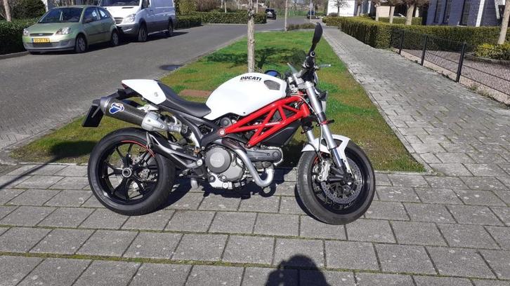 Ducati Monster 796 ABS, Motoren, Motoren | Ducati, Particulier, Naked bike, 12 t/m 35 kW, 2 cilinders, Minimaal motorrijbewijs A2