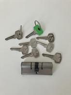 cilinder van 8cm met 8 sleutels, Ophalen of Verzenden, Gebruikt