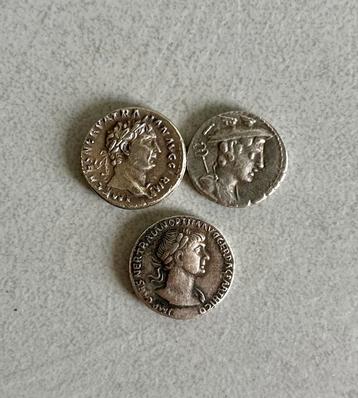3x Romeinse imitatie munten beschikbaar voor biedingen