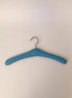 DIVERSE KLEUREN VINTAGE KLEDINGHANGERS | SKAI LEER, Kleding | Dames, Kledinghangers, Gebruikt, -, -, Ophalen of Verzenden