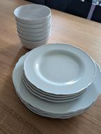 Borden en schaaltjes, Huis en Inrichting, Keuken | Servies, Ophalen, Gebruikt, Bord(en), Overige stijlen
