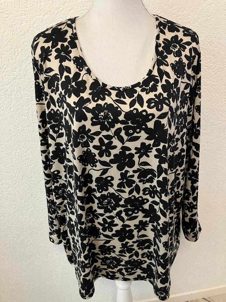 maat XXL oksel tot oksel 66 cm, Kleding | Dames, Grote Maten, Zo goed als nieuw, Shirt of Top, Ophalen of Verzenden