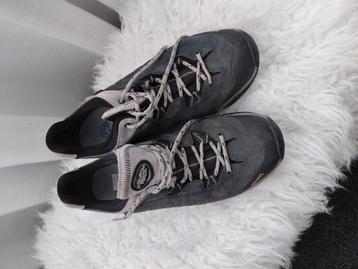 Te Koop: MEINDL Wandelschoenen,  mt 8.5. Blauw.  beschikbaar voor biedingen