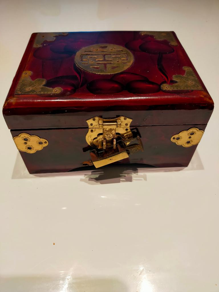 Vintage Chinees palissander, messing sieraden kastje, Ophalen, Nieuw