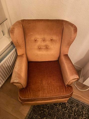 Vintage fauteuil beschikbaar voor biedingen