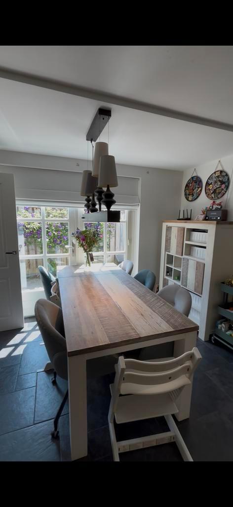 Henders & Hazel Uitschuifbare Eettafel 4 tot 8 personen, Huis en Inrichting, Tafels | Eettafels, Zo goed als nieuw, 50 tot 100 cm