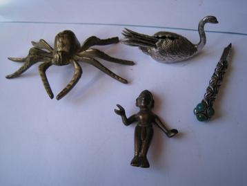 ANTIEKE STUKJES-  BRONZEN BUDDHA - SPIN -  ZWAAN m PRIKKERS beschikbaar voor biedingen